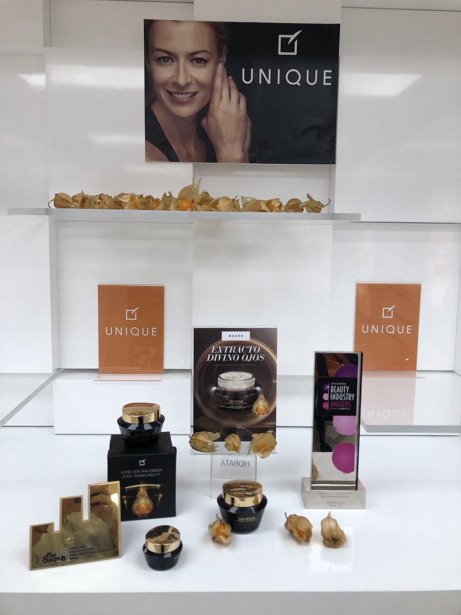 WillyTalavera's tweet photo. Extracto Divino: Excelente producto, excelente calidad ➡️ súper premios / reconocimientos  @Unique_peru @Yanbal @EffieAwardsPeru @BeautyIndAwards https://t.co/3IcOAk1Ydn