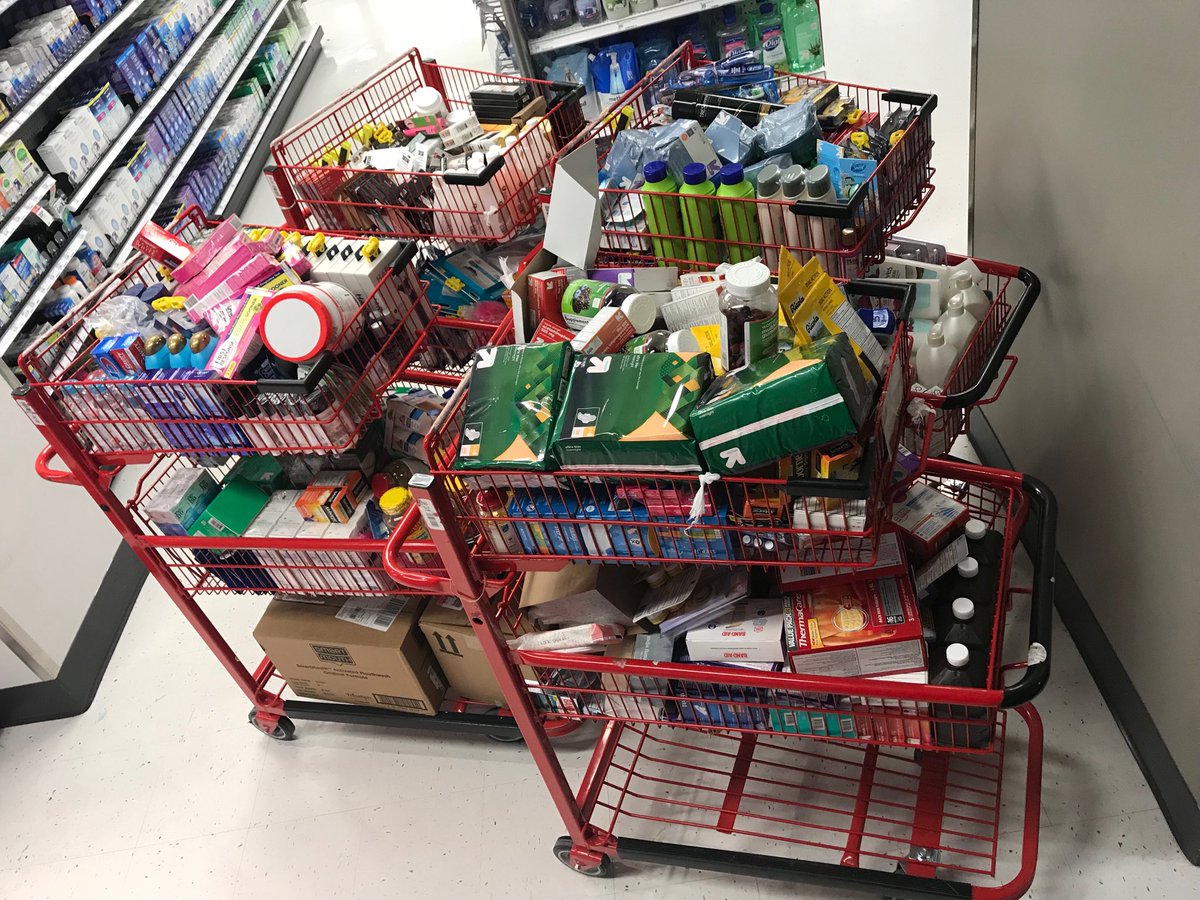 ashleechild3's tweet photo. Because the truck is never enough fill in HBA at T3279!!! #depth2fill #fillthefloor https://t.co/mslGof1ud0