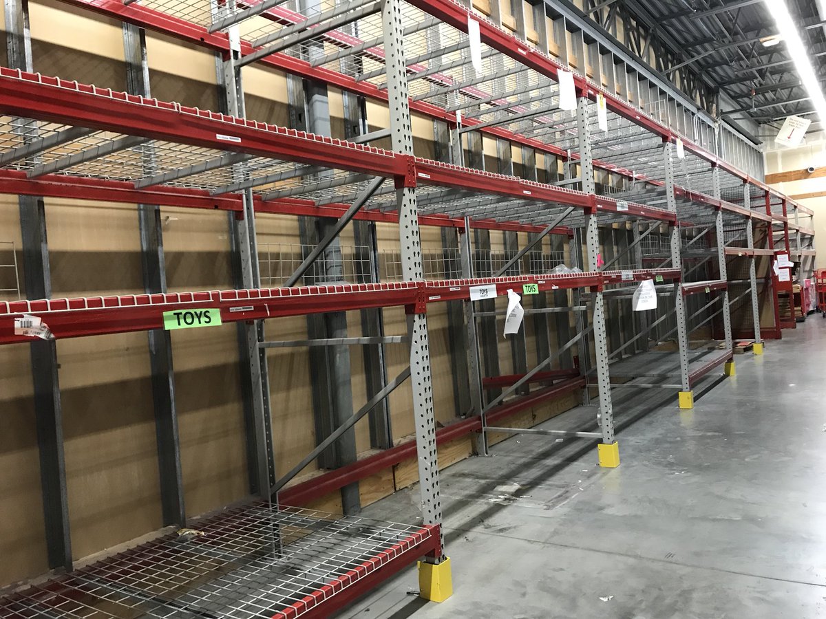 T1944 is ready for #HolidayDomination <a href="/afadnesstarget/">Amanda</a> <a href="/Diana_Sack/">Diana Sack</a> <a href="/AmberHafron/">Amber hafron</a>