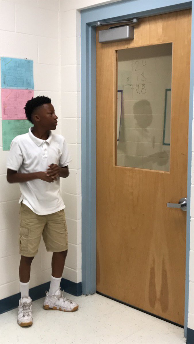 Maautrey14's tweet photo. When there is an opportunity to empower your students with their learning, but there isn’t a white board in the pod, you become flexible! #noboard #noproblem #usethewindow https://t.co/frBkne1bcO
