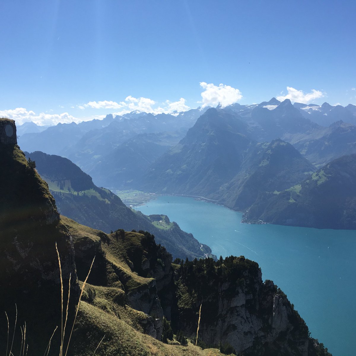 SilverCoasting's tweet photo. A2: for sporty visitors a hike is a must! It's very hard to decide where to go because there are so many great hikes around! But if I would have to choose one, it would be the one we did recently in #Stoos. This ridge walk is hard to beat! #Silverspots https://t.co/eukeNmuFH1