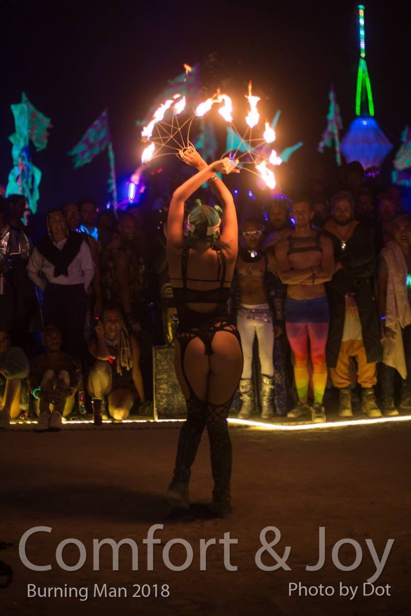 comfort_and_joy's tweet photo. Fire performance at #BurningMan ~ #BlackRockCity #inDustWeTrust #playapics #BurningManStyle #dailyburnpic https://t.co/3fjNtx6oAX