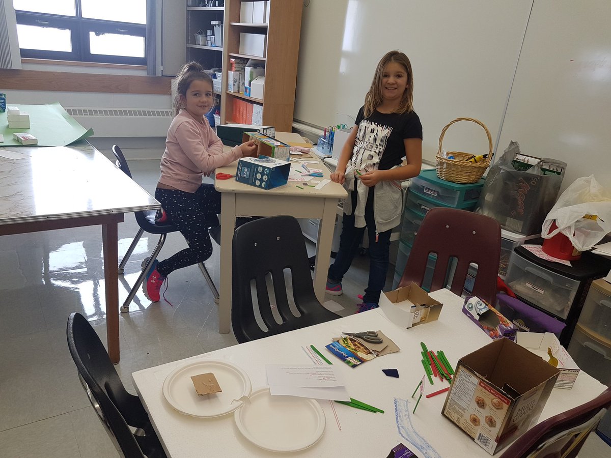 RossvilleSW's tweet photo. Building communities @vicmo7 @fransaskois @KlassenCrystal https://t.co/v50y2ZXB7Y