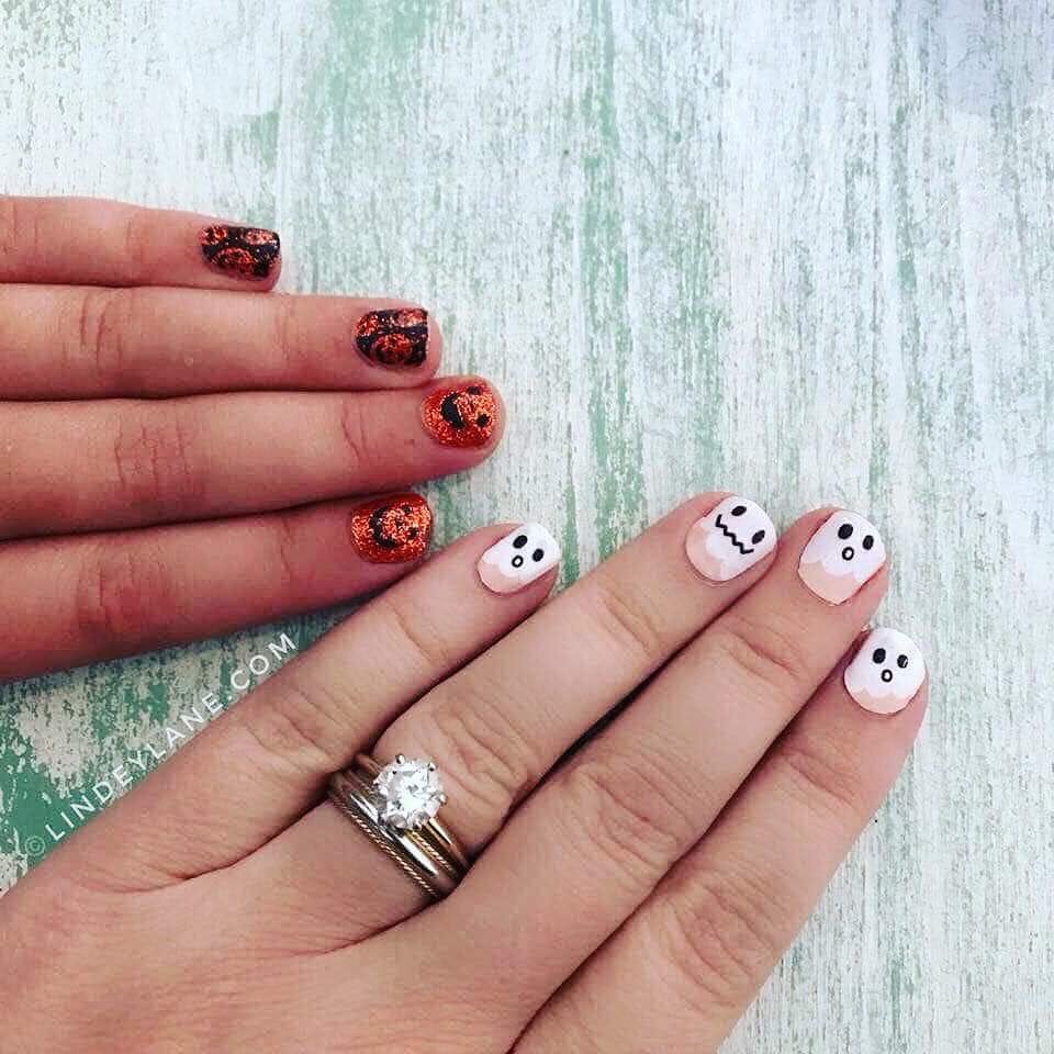 👉Back in stock! Only 3 weeks left until Halloween!😮
🎃👻 Don’t wait to order your Halloween sets if you haven’t yet so that they will arrive to you in time!!   🎃 Buy 3 get the 4th FREE!!

Here’s my link to order👇
colorstreet.com/KIMROBBINS/par…