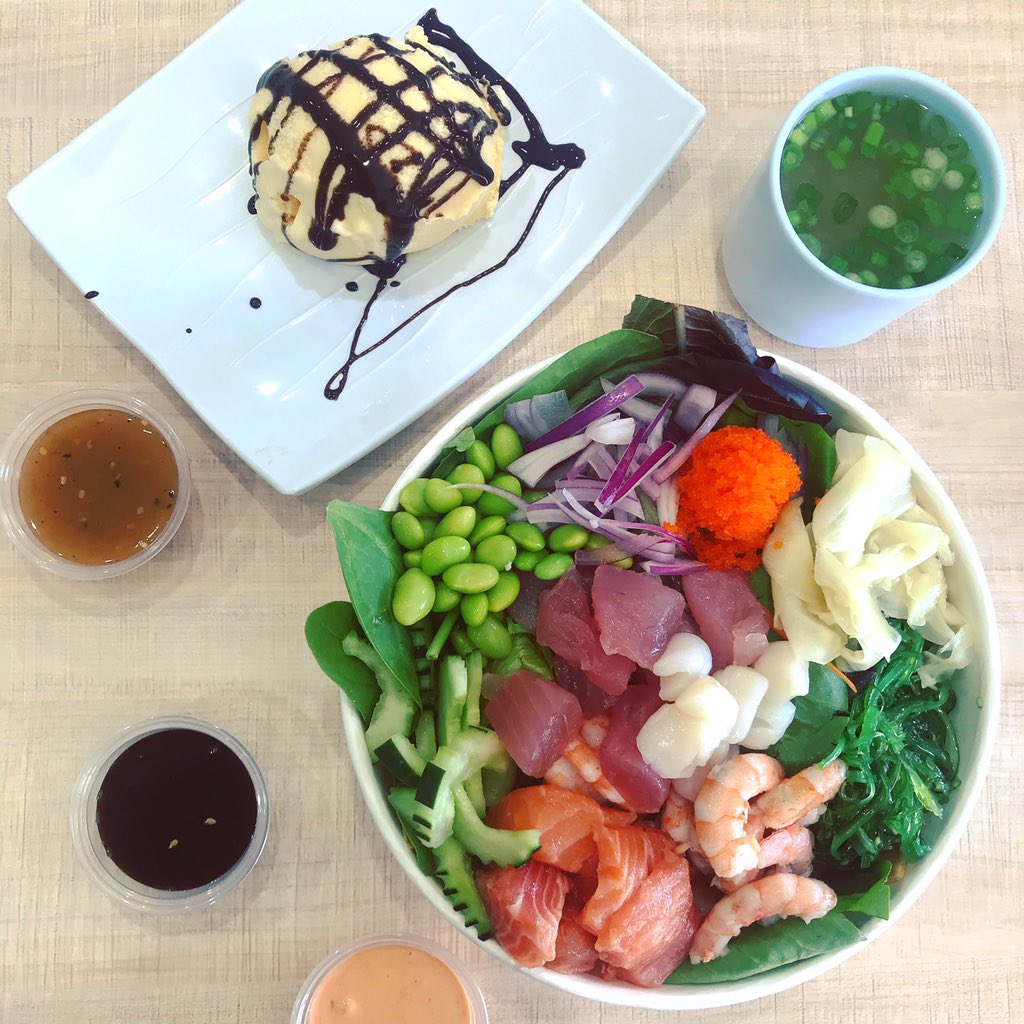 PickAPoke's tweet image. FREE Ice Cream scoop with any Poke bowl purchase on Tuesday’s &amp;amp; Wednesday’s! Enjoy a delicious meal AND dessert! ☀️🍨
✨Dine in only✨
#pokebowl #misosoup #icecreamscoop