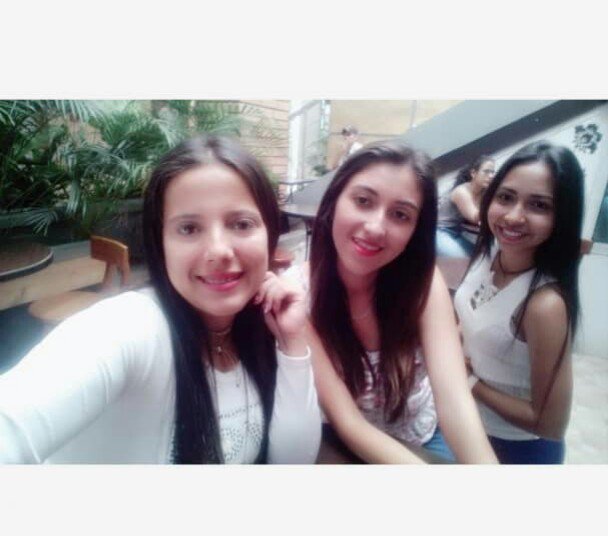YussGarcia1's tweet photo. #Amistad #love #forever #like4like #perfectime #alwaystogether 😍😍😍👯♀️👯♀️👭✌️✌️✌️💪💪 https://t.co/2k58x3OqbT