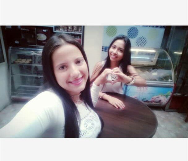 YussGarcia1's tweet photo. #Amistad #love #forever #like4like #perfectime #alwaystogether 😍😍😍👯♀️👯♀️👭✌️✌️✌️💪💪 https://t.co/2k58x3OqbT