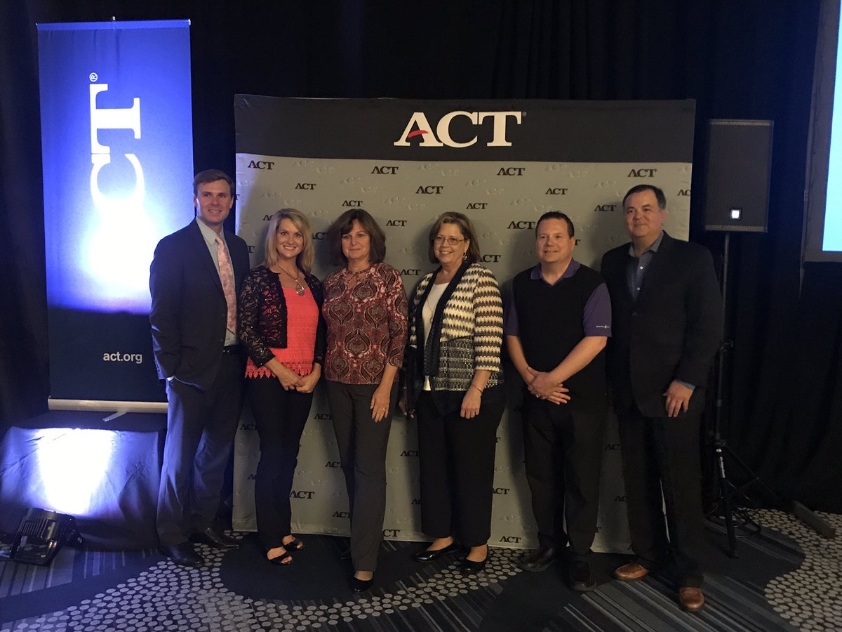 cheri_hughes1's tweet image. What a team!#workreadycommunities #ACTworkforce