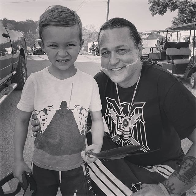 TN_TMMR's tweet photo. @spaceytattoo Billy sharing original American Heritage with a younger brother. Nothing but love at the Revival
#tmmr18 #revival18 #spaceytattoo https://t.co/muPYWgeV6o https://t.co/o01Q2hwAZR