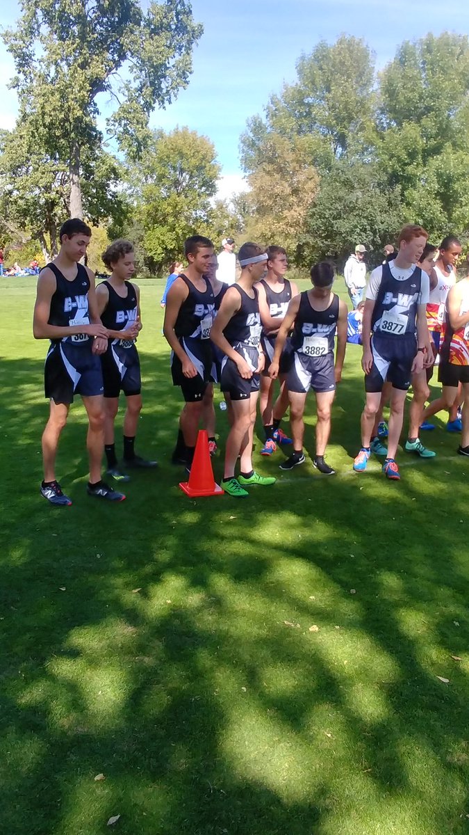 LarryLasch's tweet photo. Race Day!   HOL XC at Park Rapids today.  #wahpetonhuskies #Breckenridgecowboys #BWXC https://t.co/gdaMglRghy