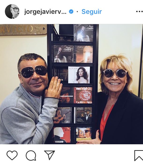 300kilos's tweet photo. Qué lindo cuando ÁngelCristo y Bárbara Rey eran felices.
#FelizMiércoles https://t.co/83EU96johX