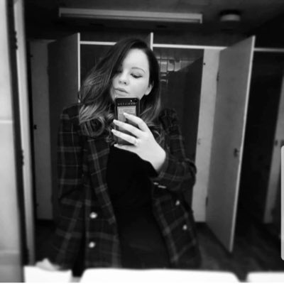 gilbs_lj's tweet photo. #ToiletSelfie #NewProfilePic #BlazerGoals https://t.co/w5TB71xfRk