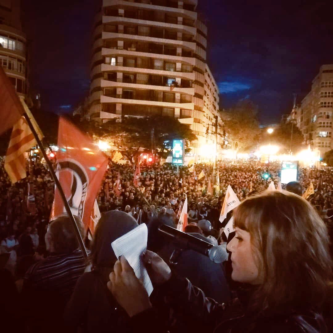 Ha sigut el 9 d’Octubre més bonic que he viscut mai.
Totes unides per un País Valencià més lliure i més antifeixista. 
Gràcies a totes les organitzacions que ho heu fet possible!
❤️