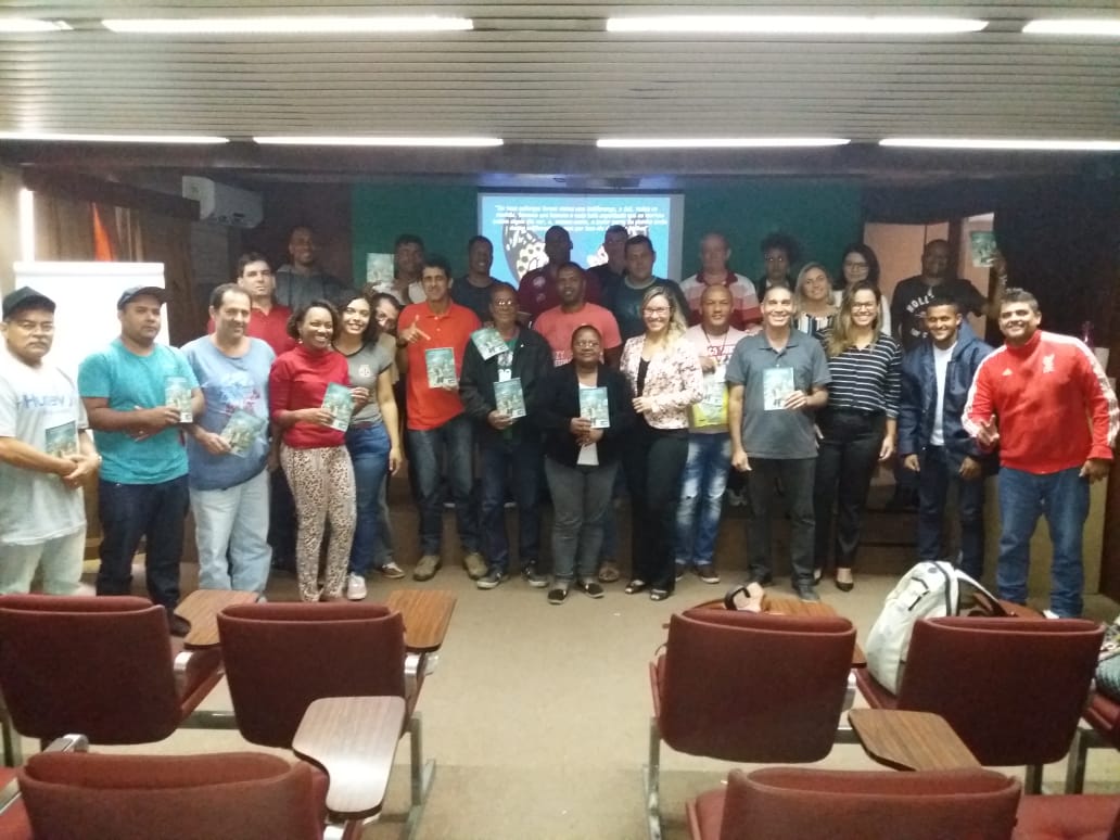 Aconteceu na manhã de hoje (09/10) o curso de Manipulação de Alimentos para colaboradores dos #supermercados <a href="/PrezunicOficial/">Prezunic</a>, Super Feira Nova e <a href="/Super_Guanabara/">Guanabara Oficial</a>. Uma realização da Escola ASSERJ. Saiba mais: lnkd.in/dy9WbJg
.
#ASSERJ #EscolaASSERJ #RJ #RiodeJaneiro