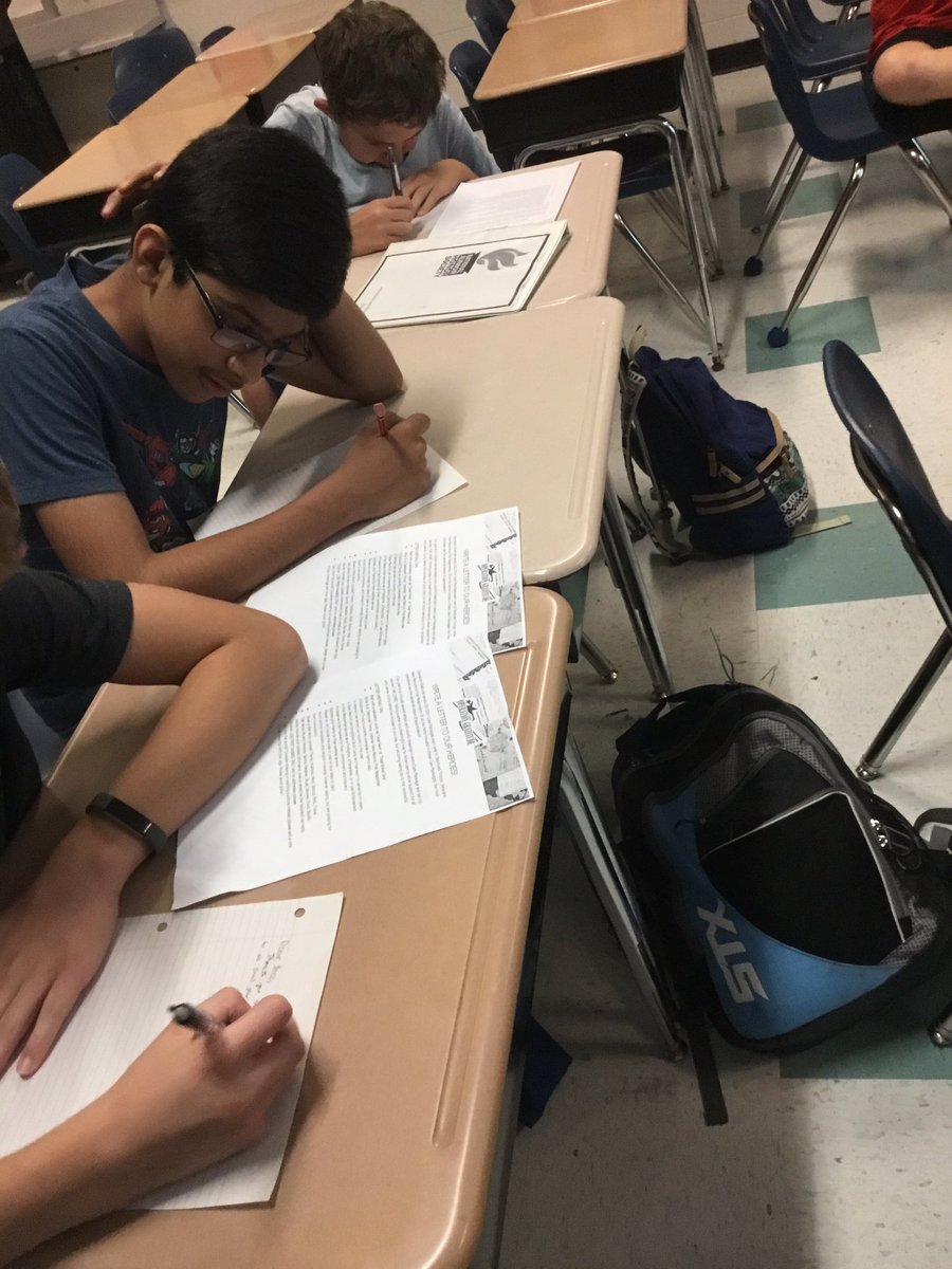SDMS_NJHS's tweet photo. NJHS members joined up with Operation Gratitude again this year and wrote letters to deployed troops, veterans, new military recruits, and first responders. What a great way to show our thanks to those who serve our country! https://t.co/lLc9wj12k5