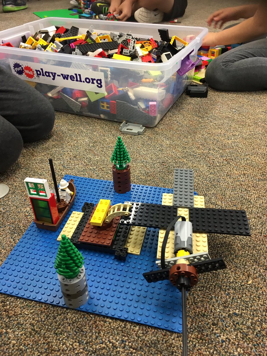 CBurden10A's tweet photo. Thank you @PlayWell_TEK for a great LEGO Engineering Challenge! #PUSDedu https://t.co/IBalDmCkxO