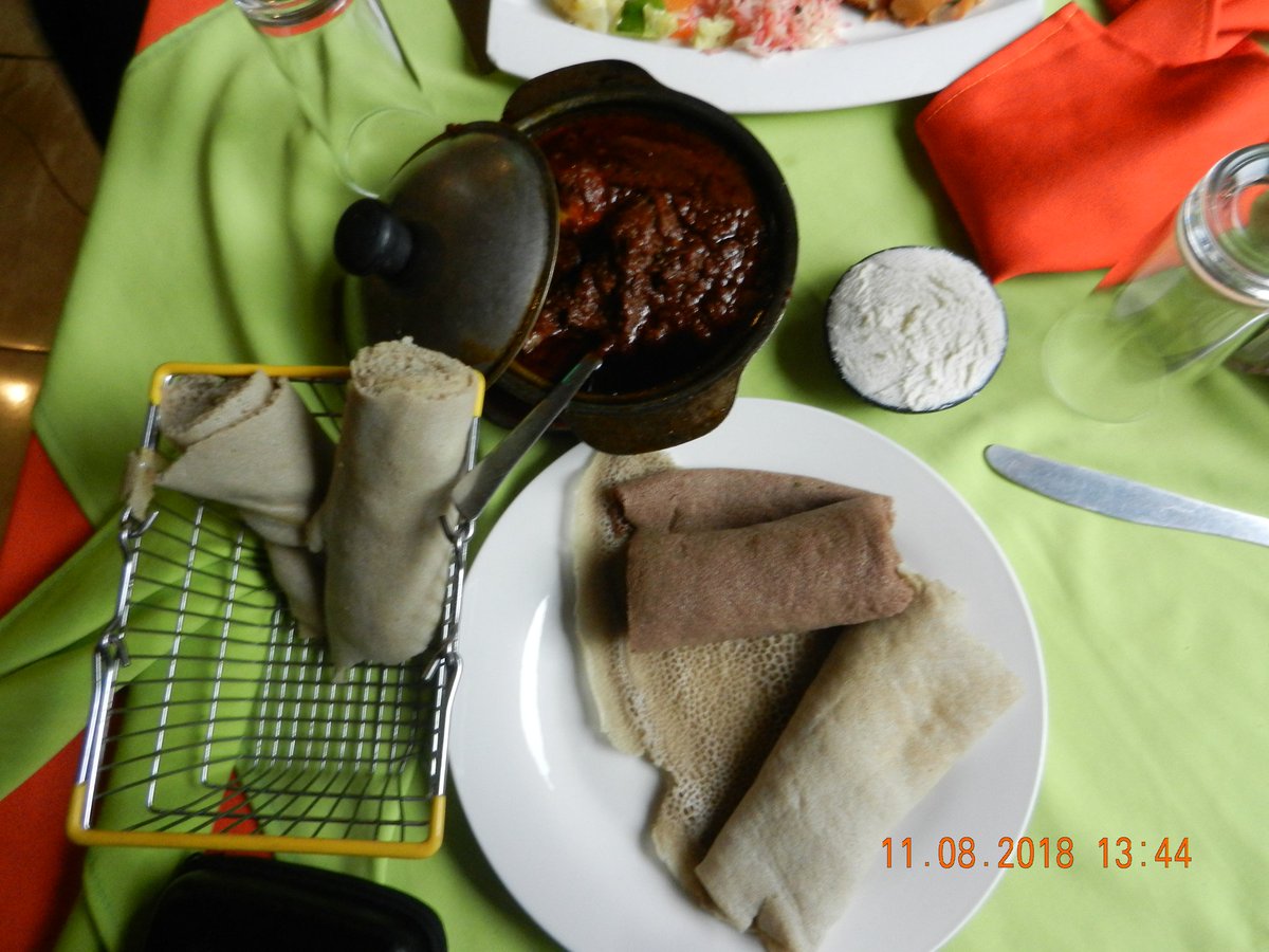 <a href="/ahmed_87_asd/">فارِس النِضَال</a> <a href="/AlmashoorSs/">الحبيب سالم المشهور</a> انصحكم بتجربتها، 
لذيذة،تسمى (انجرا) اكلتها في معظم المطاعم المحلية التي زرتها في اثيوبيا مؤخرا.
اسحاق السيابي