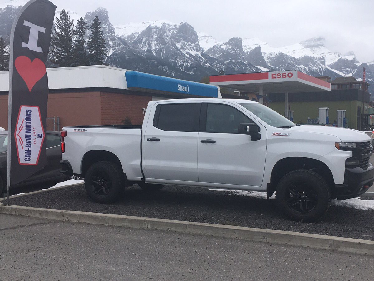 WolfeCanmore's tweet photo. Come say Hello to the #AllNew @ChevyTrucks #TrailBoss #Silverado
We ❤️ this #Truck
#TeamCanBow https://t.co/wTVS5zSsvj