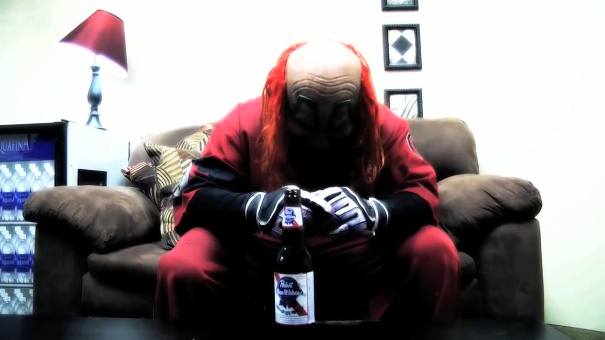 Slipknot696's tweet photo. SHAWN 'CLOWN' CRAHAN HABLA DEL 20º ANIVERSARIO DEL DEBUT DE #SLIPKNOT Y DEL PRÓXIMO ÁLBUM DE ESTUDIO. - Lee la noticia completa ingresando aquí: https://t.co/mwJrqFnqzX https://t.co/GZOlvOG3d6