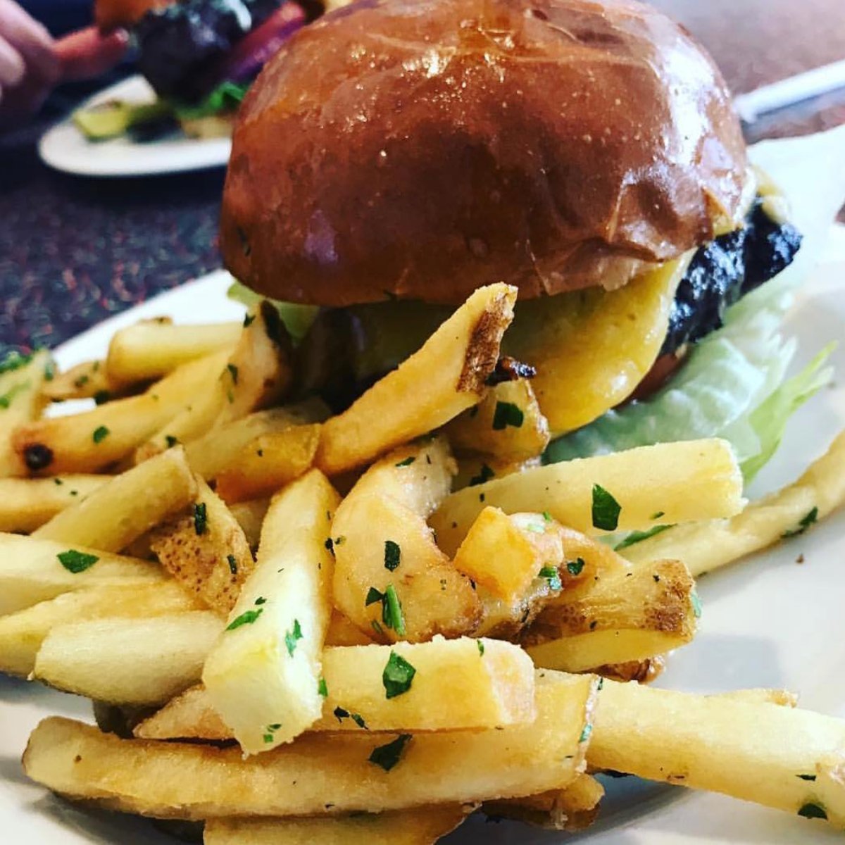 Twoheys's tweet image. The love we get from you goes right back into our food. yelp.com/biz/twoheys-re…