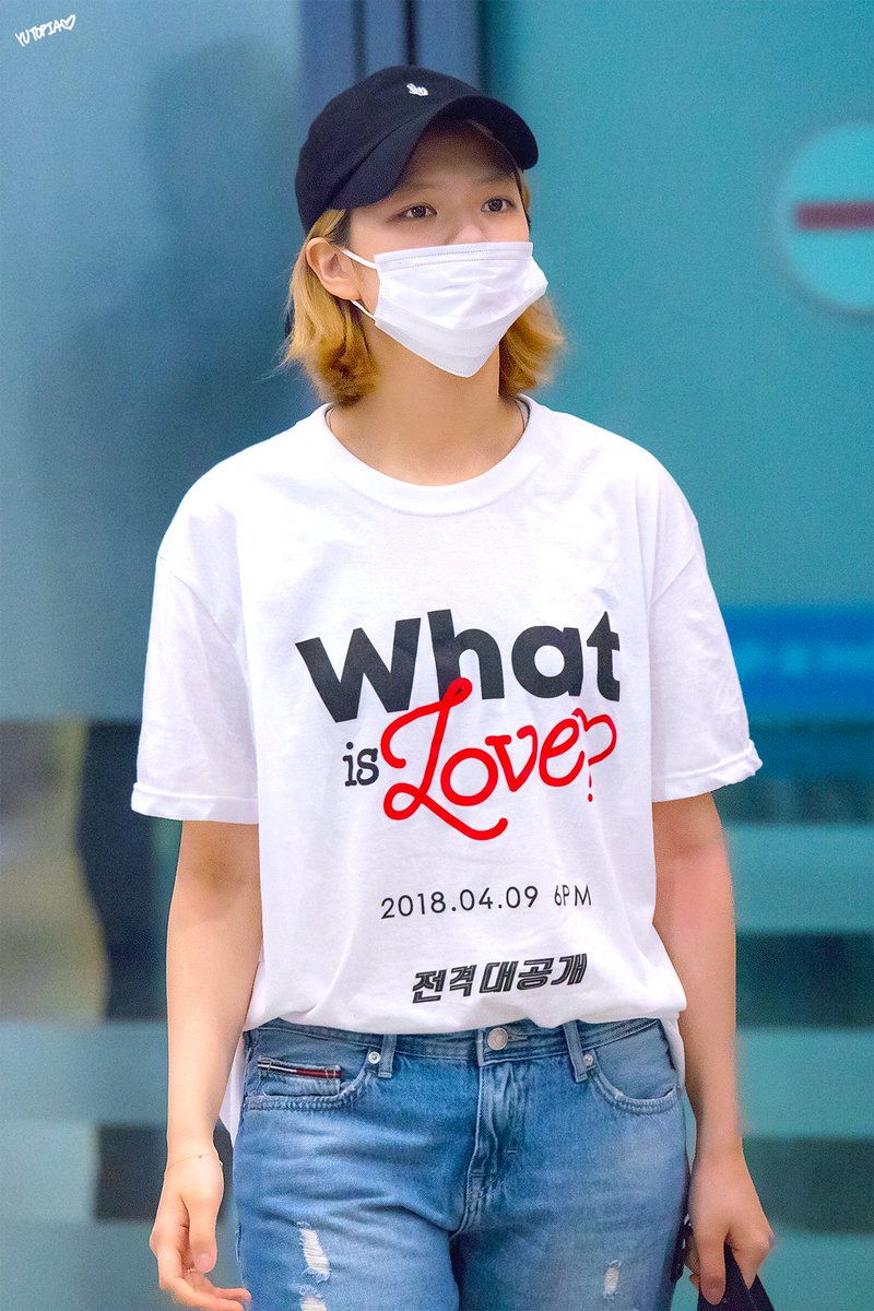 ggroupswcap's tweet photo. jeongyeon; twice https://t.co/N6ibksHIeN