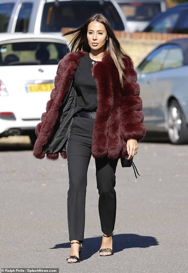 HabariTimes's tweet photo. Yazmin Oukhellou makes TOWIE return after revealing depression battle https://t.co/PF53GF7Spy https://t.co/9AB5kP8DR2