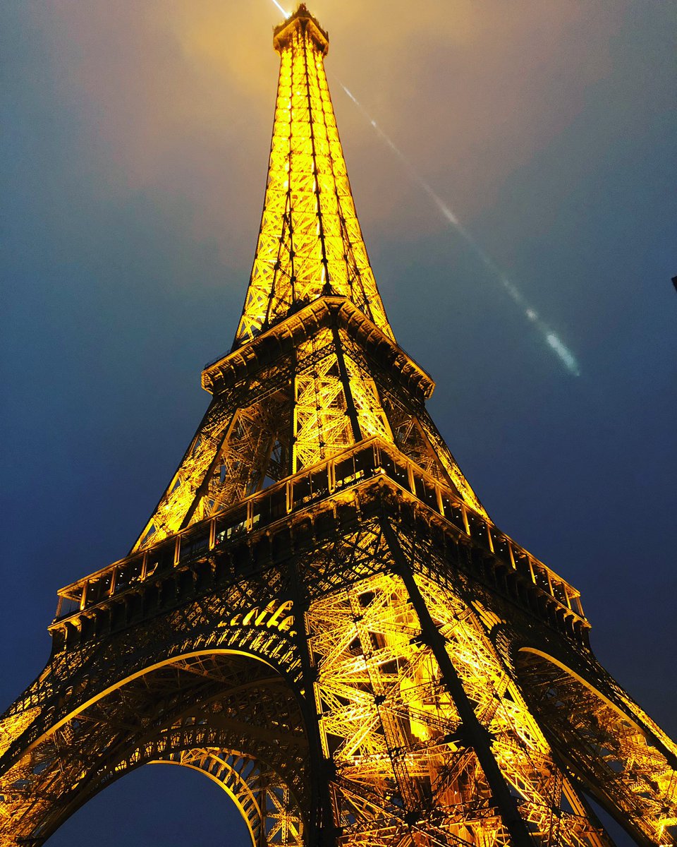 C_P_C_Y_R_K's tweet image. Pretty pleased with my photography skills....🇫🇷😊 #Paris #EiffelTour #photooftheday #photograghy #holiday #travel #interrail