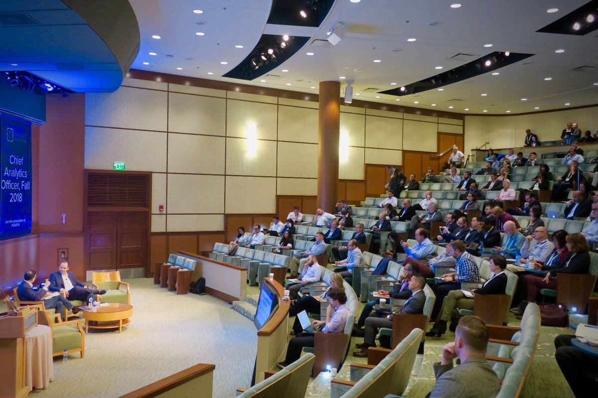 CoriniumGlobal's tweet image. Jose Antonio Murillo from @Banorte speaking at CAO Fall Day 2! #CAOFall #FallIntoAnalytics #ChiefAnalyticsOfficer #Fall #DataScience #BigData #Day2 #MainConference #Boston