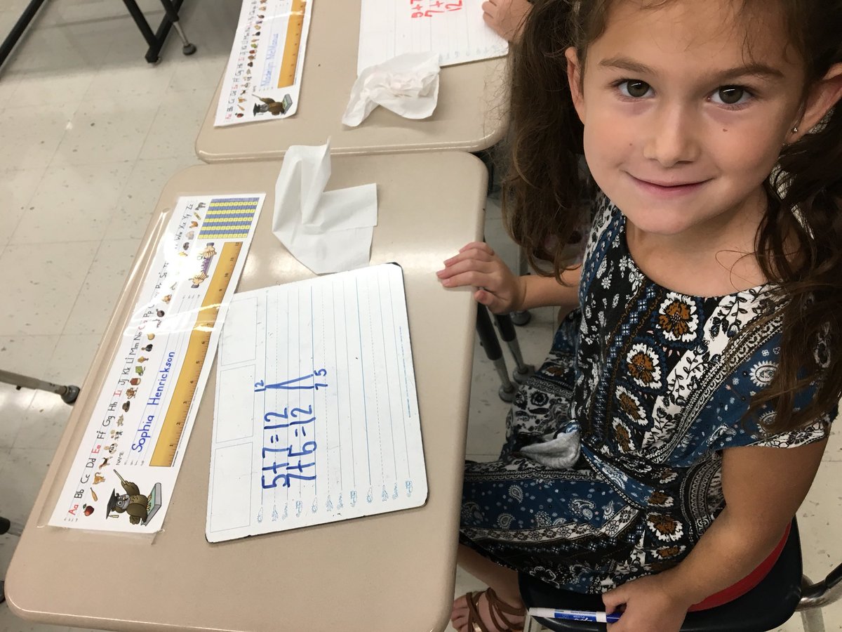 ryenot23's tweet photo. Working on solving word problems using multiple strategies!#missingaddend #doublesplus1 #circledrawing https://t.co/Gd3IWeQ5X3