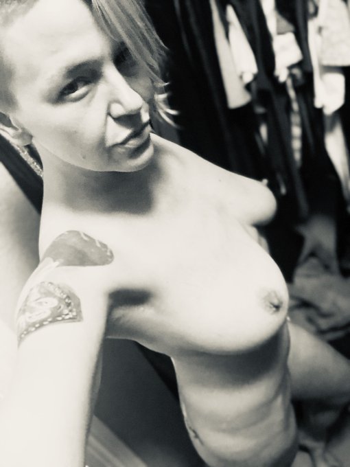 @APunisher86 this is real missy.. 👋🏻 https://t.co/al9CleOVOW<a class="tags" target="_blank" title="On Twitter" href="/?out=eyJ0eXAiOiJKV1QiLCJhbGciOiJIUzUxMiJ9.eyJpYXQiOjE3MjE3MDA5MzksImlzcyI6InR3cG9ybnN0YXJzLmNvbSIsIm5iZiI6MTcyMTcwMDkzOSwiZXhwIjoxNzUzMjM2OTM5LCJyZWRpcmVjdF91cmwiOiJodHRwczovL3R3aXR0ZXIuY29tL0FQdW5pc2hlcjg2In0.NWXkNsMsZ3QihYWrbu_LhxuZyE6gjucvBUvjPYfzUGTyzduCfqF8ny69OoScAyRnkI-EQOZR4XqakbWK-lI-xQ">@APunisher86</a>