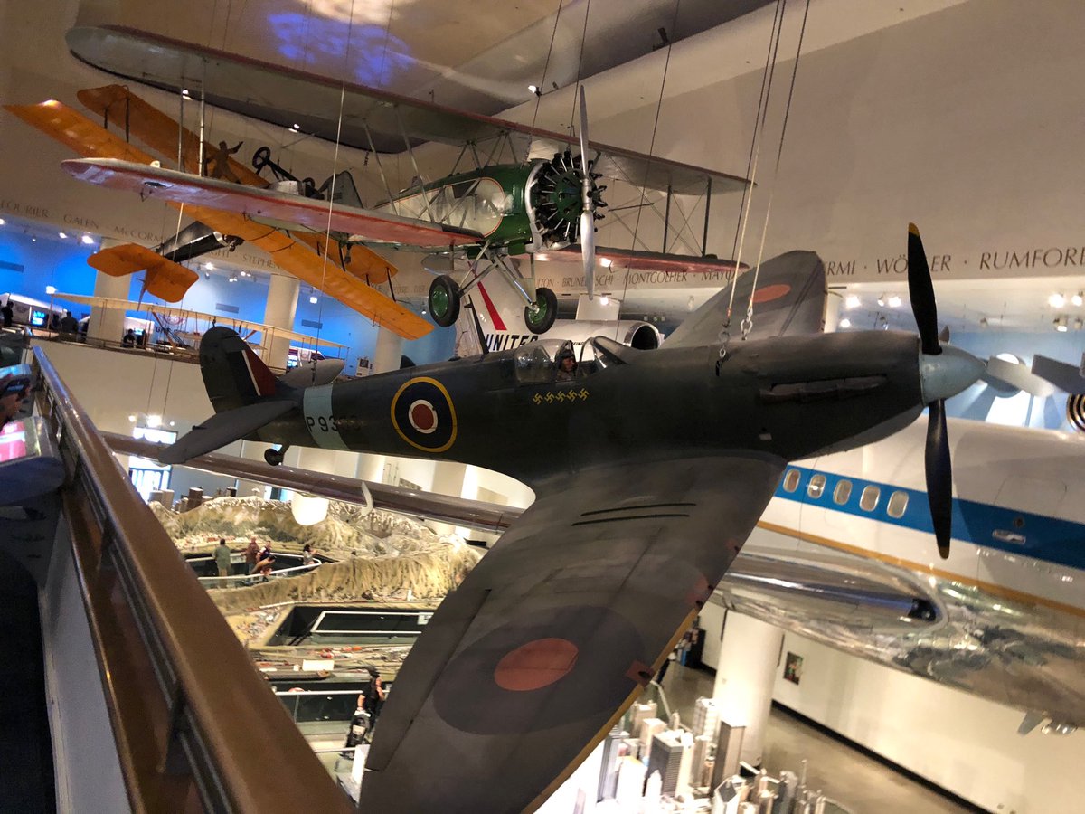 TobysSmith's tweet photo. Chicago museum https://t.co/moIa2PFn2H