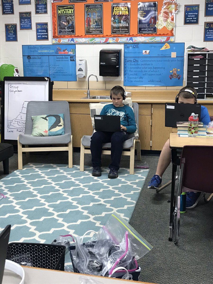 MrsW4thGrade's tweet photo. Talking with our Global Read Aloud buddies 1,000 miles away about a book set 7,000 miles away. #empower203 #heroeschoosekind https://t.co/gYSeLtLSLe