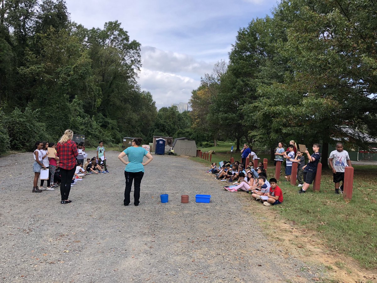 WestgateFifth's tweet photo. Today we learned about erosion. We saw the effects of erosion on gravel and how grass helps prevent erosion. #WestgateES https://t.co/HRoFeMoCX5