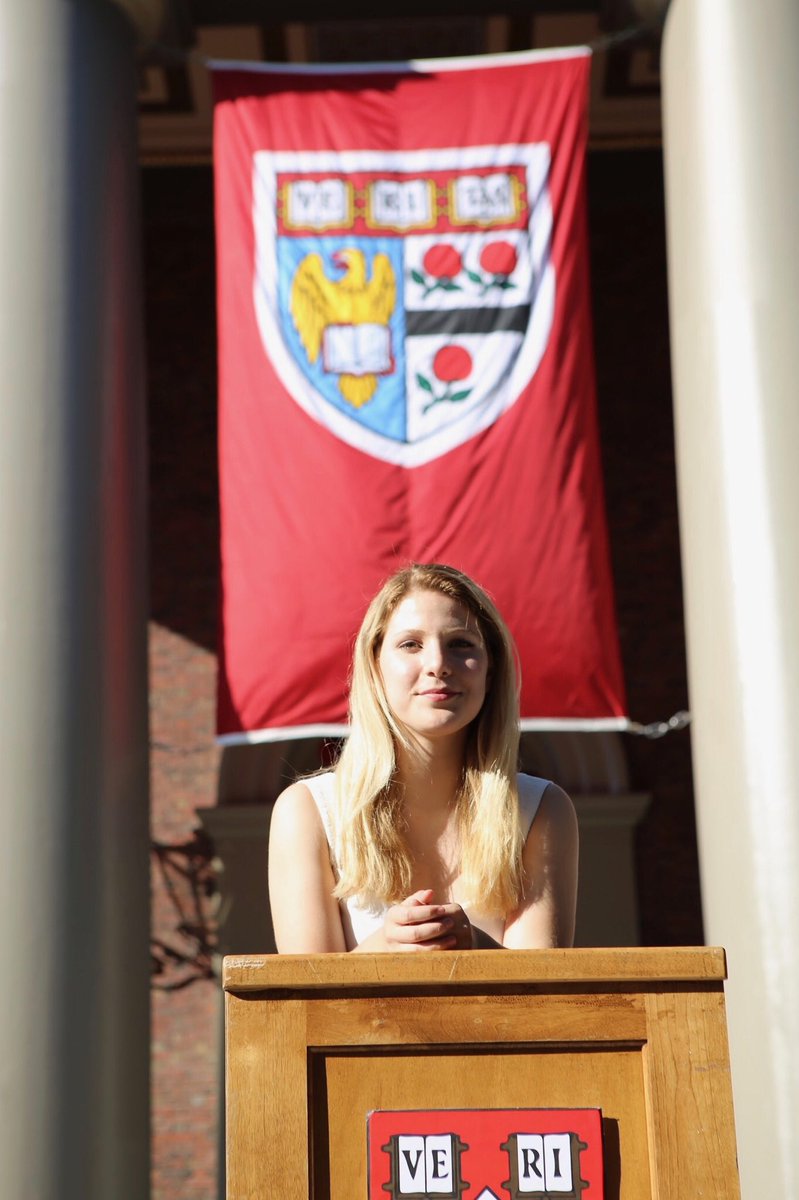 Been studying here for almost 4 years and I still need someone to pinch me <a href="/Harvard/">Harvard University</a> 

📕♥️#SeniorYear #NobodyPinchMe #LivingTheDream ♥️📕