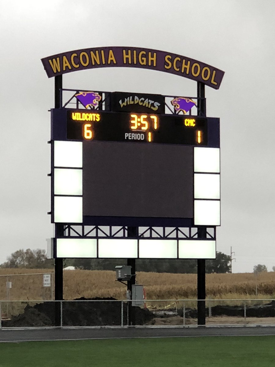 MarkFrederickse's tweet photo. Cats up 6-1 at half https://t.co/oC05BvUV0A