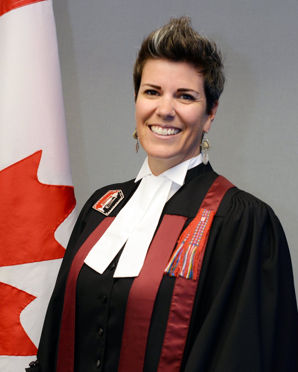 CitImmCanada's tweet photo. "I feel incredibly grateful to be a citizen of this beautiful, free, safe, democratic, inclusive and diverse country. Canada is, and always will be, home." —Citizenship Judge Suzanne Carriere  #CitizenshipWeek #MyCitizenship  https://t.co/fUyqzq0gXS https://t.co/VXmgVs9XTY