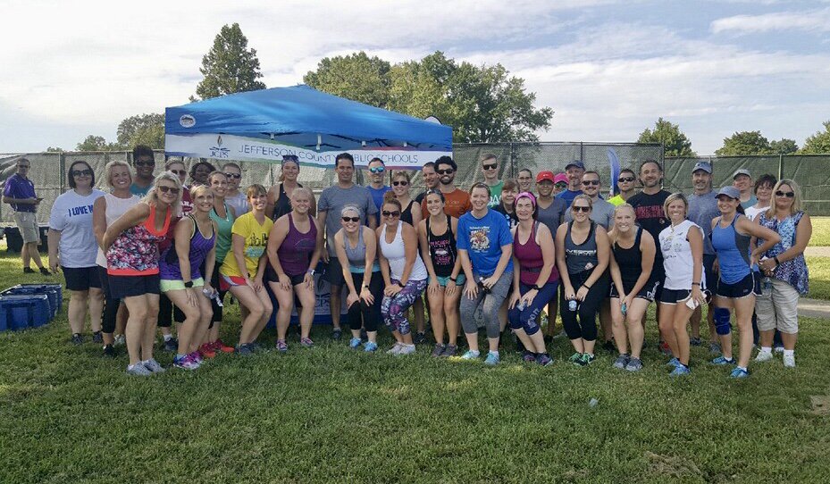 JCPSSuper's tweet photo. Looking forward to connecting with @JCPSKY employees again during the Superintendent’s Running Club! Join me on Friday, October 19 at 4:45 p.m. at Seneca Park. Be sure to sign up here: https://t.co/Y6LA6jCSFQ. #WeAreJCPS https://t.co/QeXAurk56G