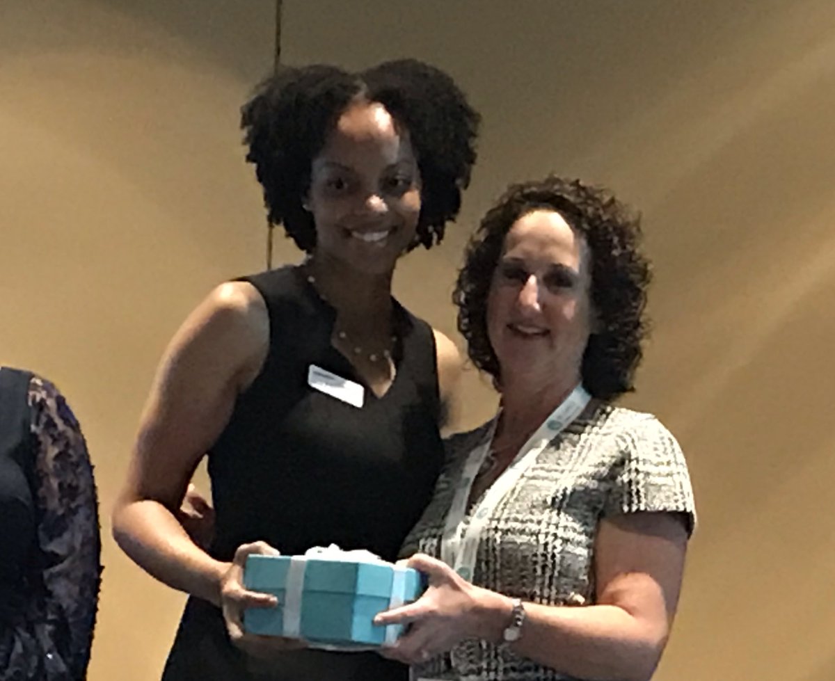 AllianceofCW's tweet photo. Christine Sanni @IntelisysCorp (left) takes home the @AllianceofCW LEAD Award for 2018!! Congratulations! #CPEvolution #cpexpo #ACWConnect https://t.co/vtERS9msU1