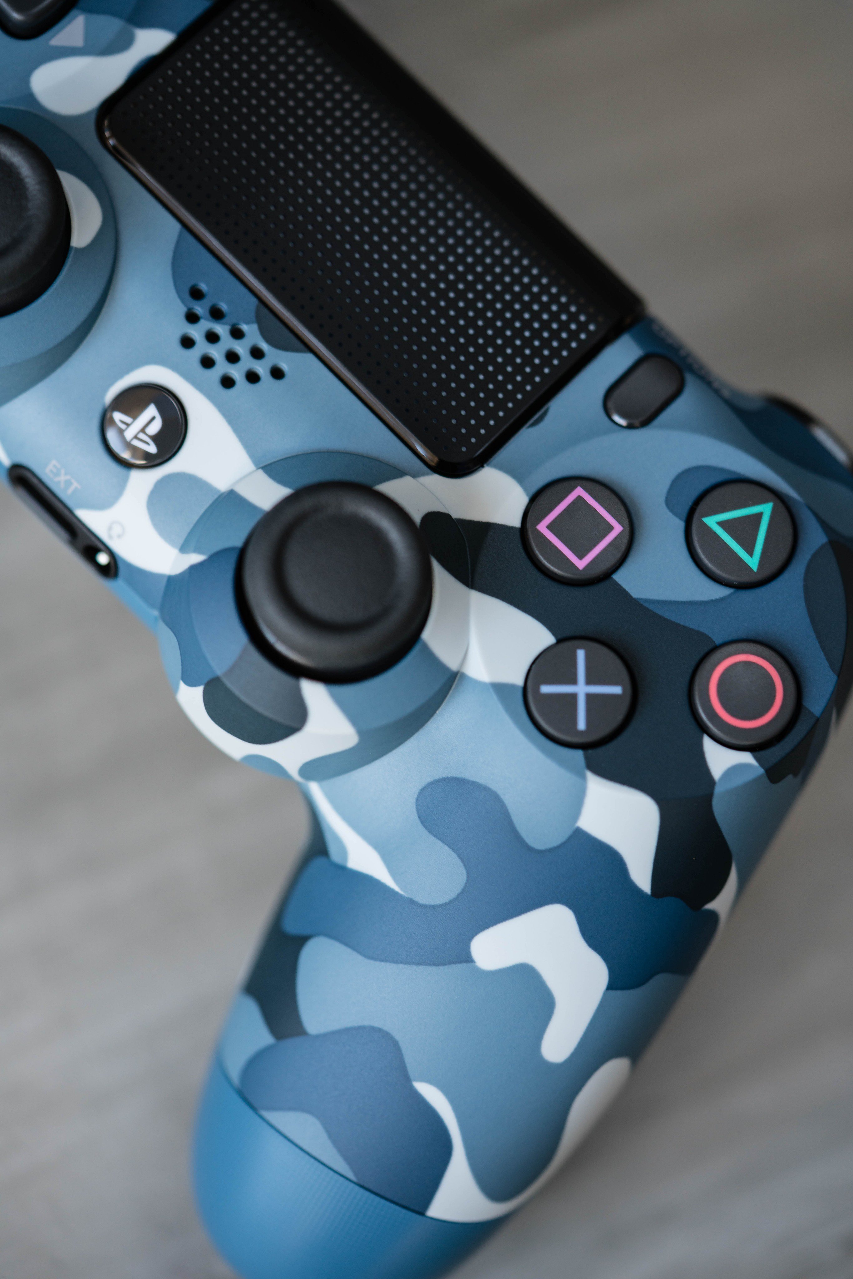 PlayStation on Twitter: "The new Blue Camo DualShock 4 controller is ready to jump into https://t.co/FfjecGaLeD https://t.co/GjNYGx8JbR" / Twitter