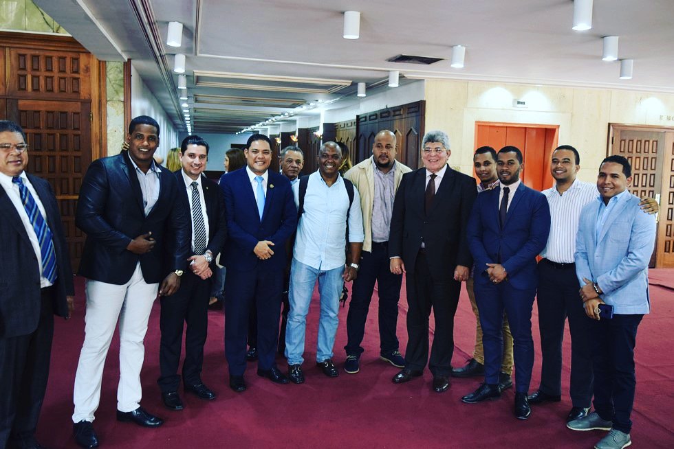 Sandyrestevez's tweet photo. ¡ En El Día De Hoy ! Acompañamos @FernandoRosaRD Hacer acto De Presencia Al Lanzamiento De la Cuarta etapa De 'Republica Digital' Por El @PresidenciaRD Un Aporte mas al Desarrollo y El Progreso De Los Jóvenes y El Pueblo En General #ConsensoFRA Fernando Rosa 2020 https://t.co/yrXlvwnw7A