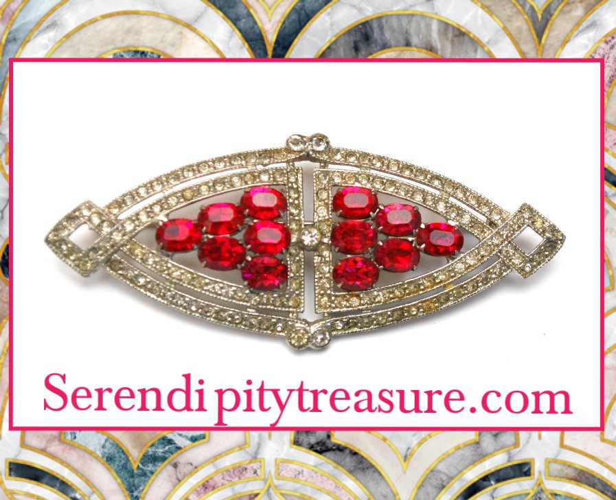 serendipitytrea's tweet photo. https://t.co/NZck3HP1mr #etsy shop: Art Deco Bar Brooch Pink Rhinestone clear crystal silver pot metal rhodium metal vintage pin https://t.co/1UGAYRhBMv #jewelry #brooch #pink #silver #artdeco #rodium #potmetal #rhinestonebrooch #pinkrhinestone https://t.co/lYdihJeq5x