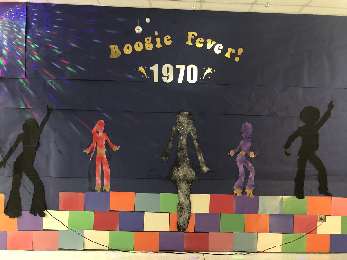 ACStudentCo's tweet image. Sophomore hall for the Hoco hallway contest complete with disco ball. Far out, 2021. #PantherPityParty