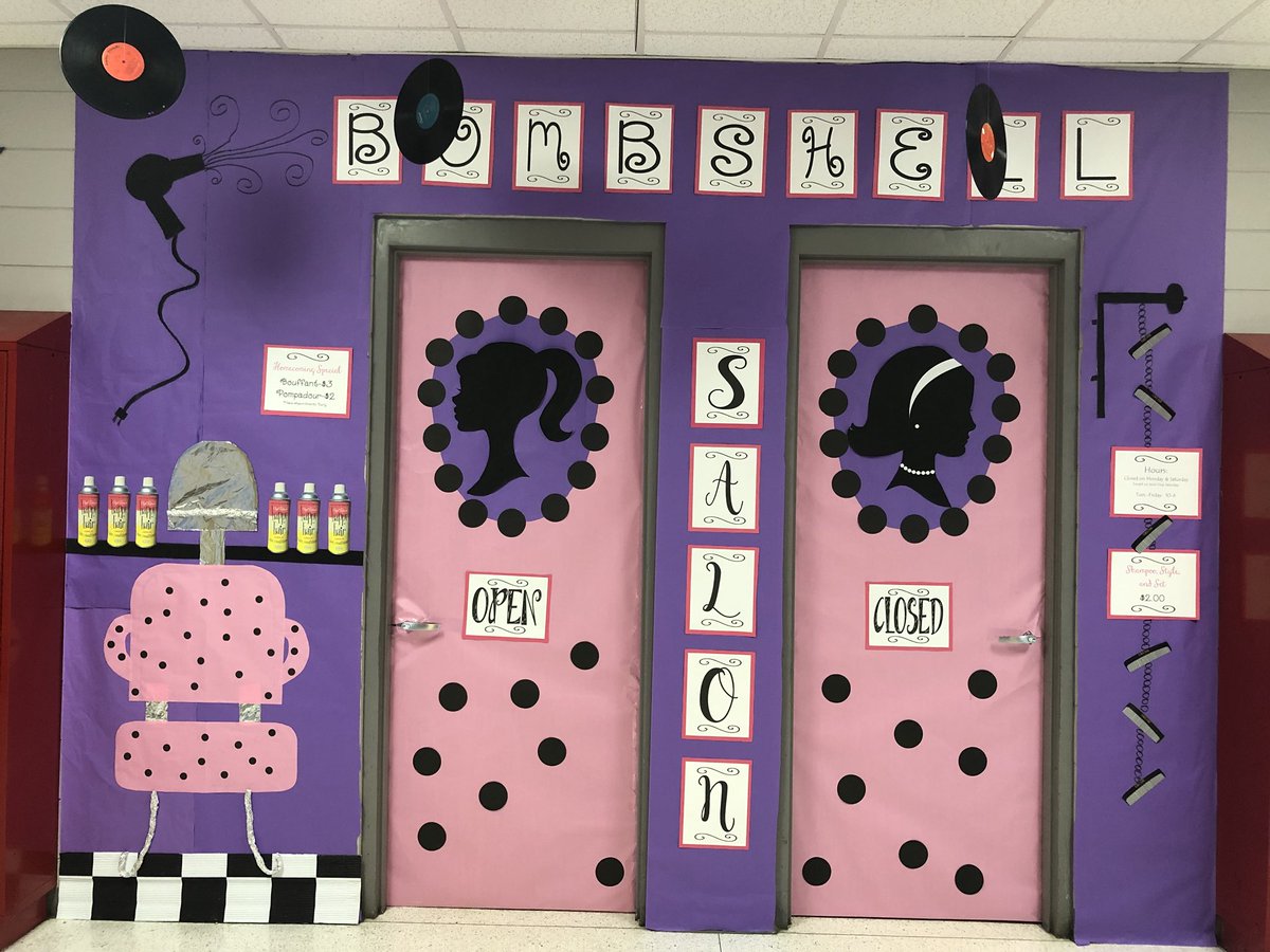 ACStudentCo's tweet image. Freshman hall for the Hoco hallway contest. 2022 on point. #PantherPityParty