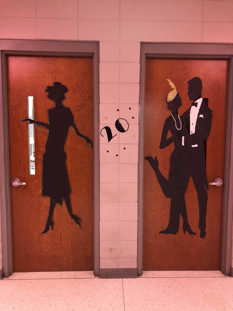 ACStudentCo's tweet image. Junior hallway for the Hoco hallway contest. Class of 2020 is definitely classy. #PantherPityParty