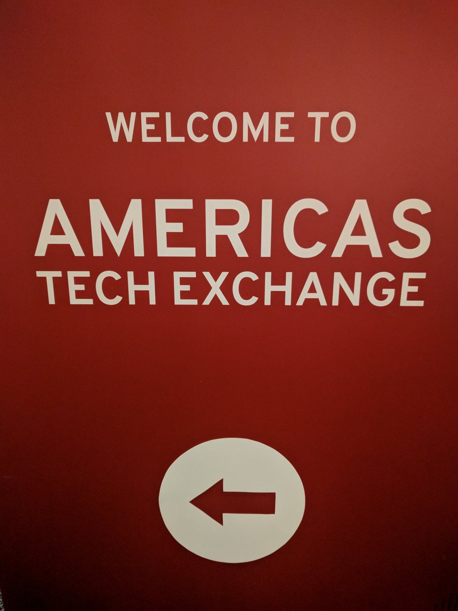 debbryant's tweet image. In great company at the @RedHat Americas Tech Exchange RHTE 2018 . #TheOpenOrg Be safe this week Floridians to the north.