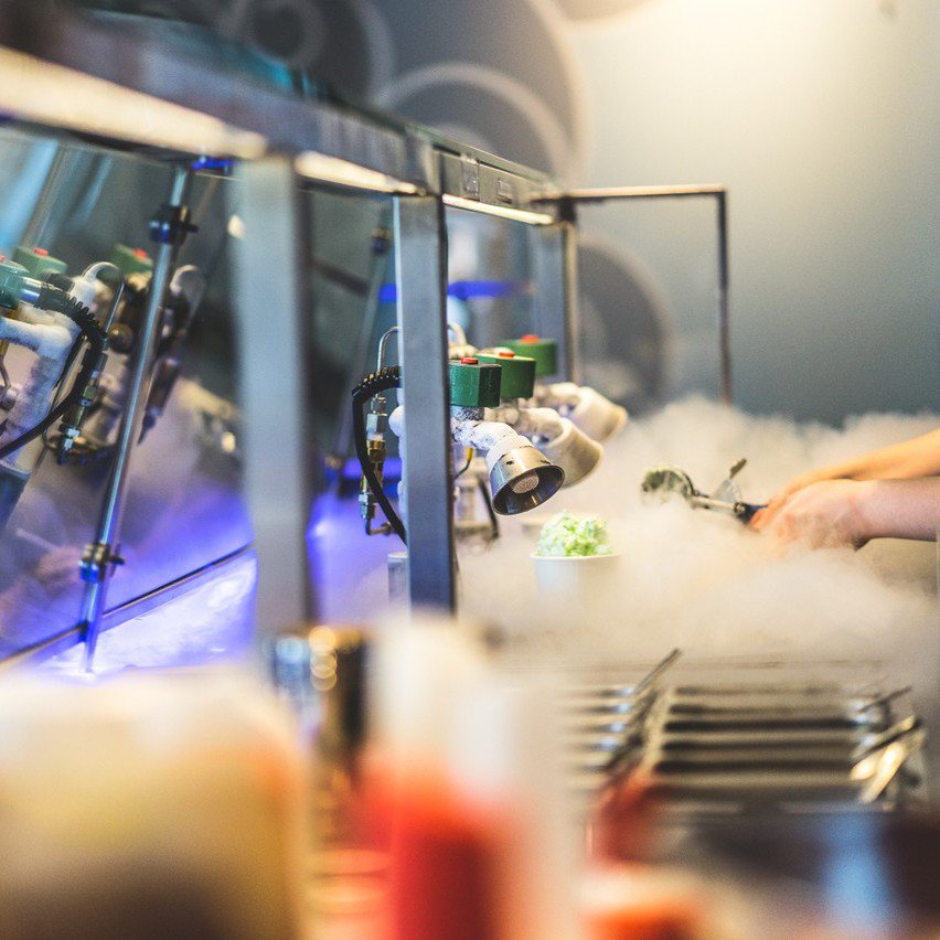 NitroLiveCream's tweet photo. If you're looking for dessert and a show... Nitro Live is the place to be! Watch us make your ice cream dreams come to life. This yummy experience is something that will keep you coming back for more 😋 #nitrolive https://t.co/H31QAiAH0m