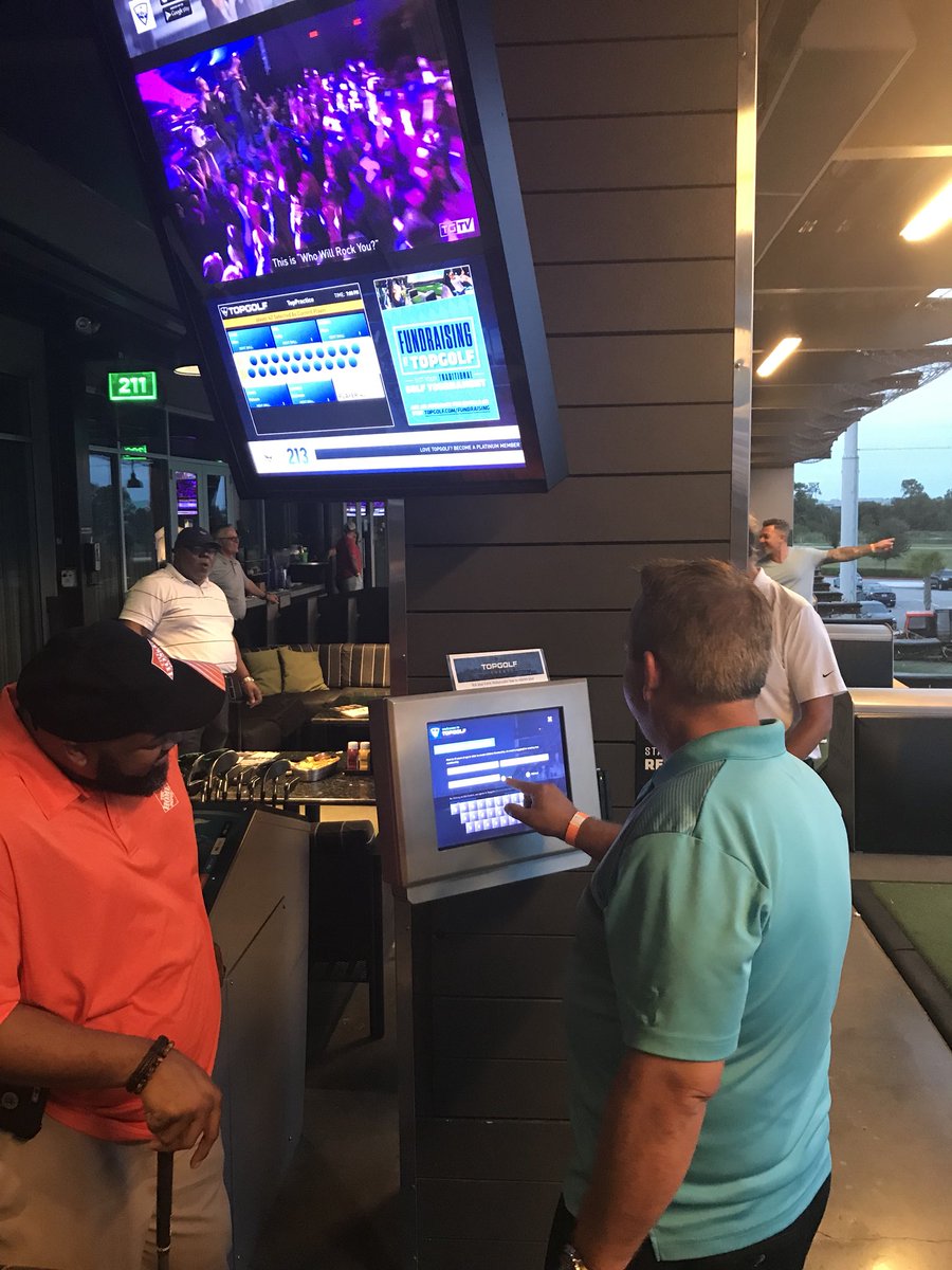 AndrewTHD's tweet photo. Top Golf with the HDE Southern Region sales team! #HDESouth https://t.co/RPDCXLV932