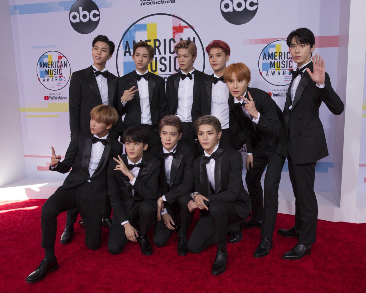 StageRights's tweet photo. The gentlement in @NCTsmtown_127 looking mighty dapper! #AMAs https://t.co/NEnD81UQ5T