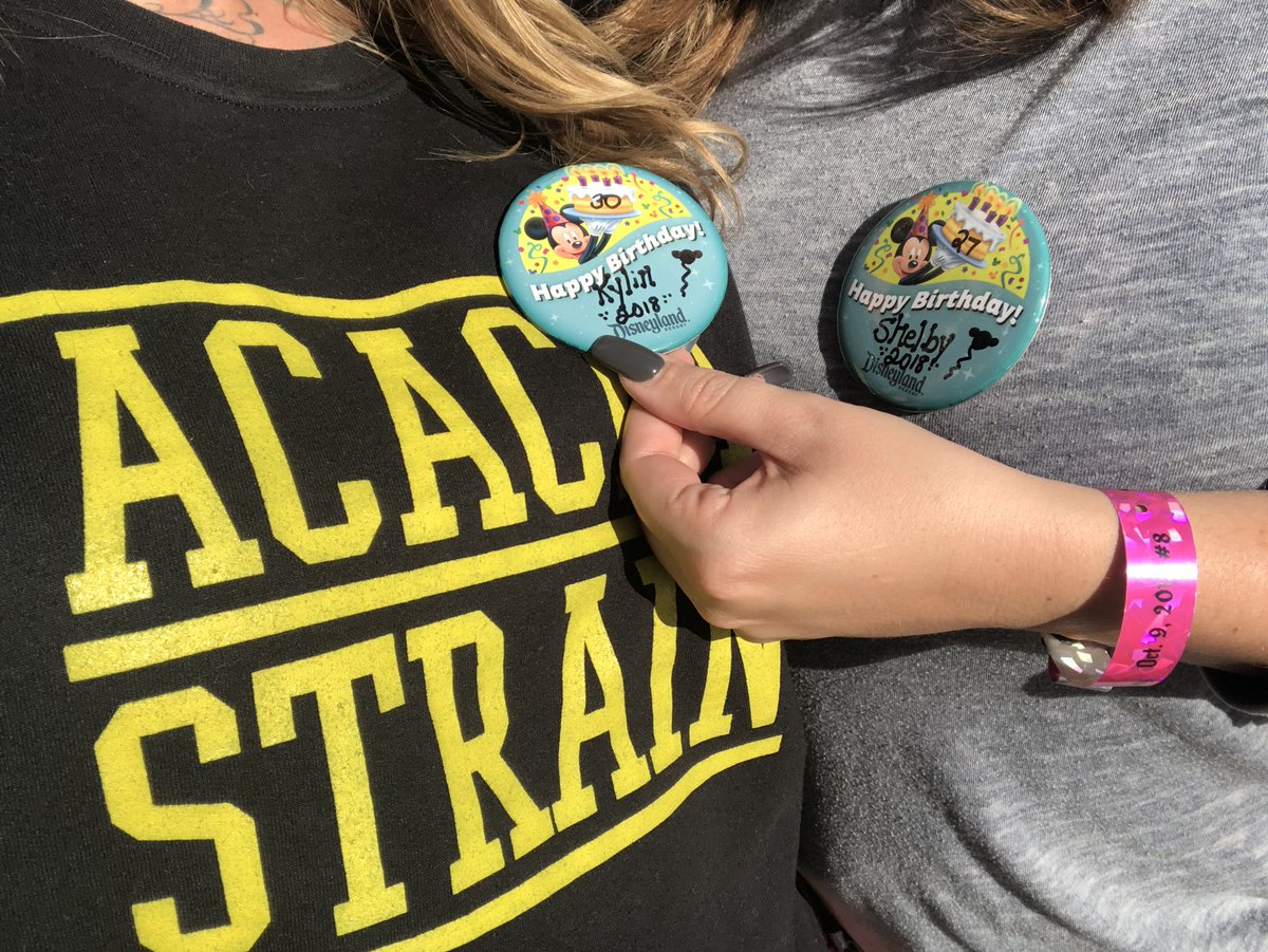 kylinnn8's tweet photo. Here at Disneyland for my 30th bday and I’m glad @theacaciastrain @xDIAMONDCUTx is with me ❤️ happy bday to me! https://t.co/ASA9idh1QR