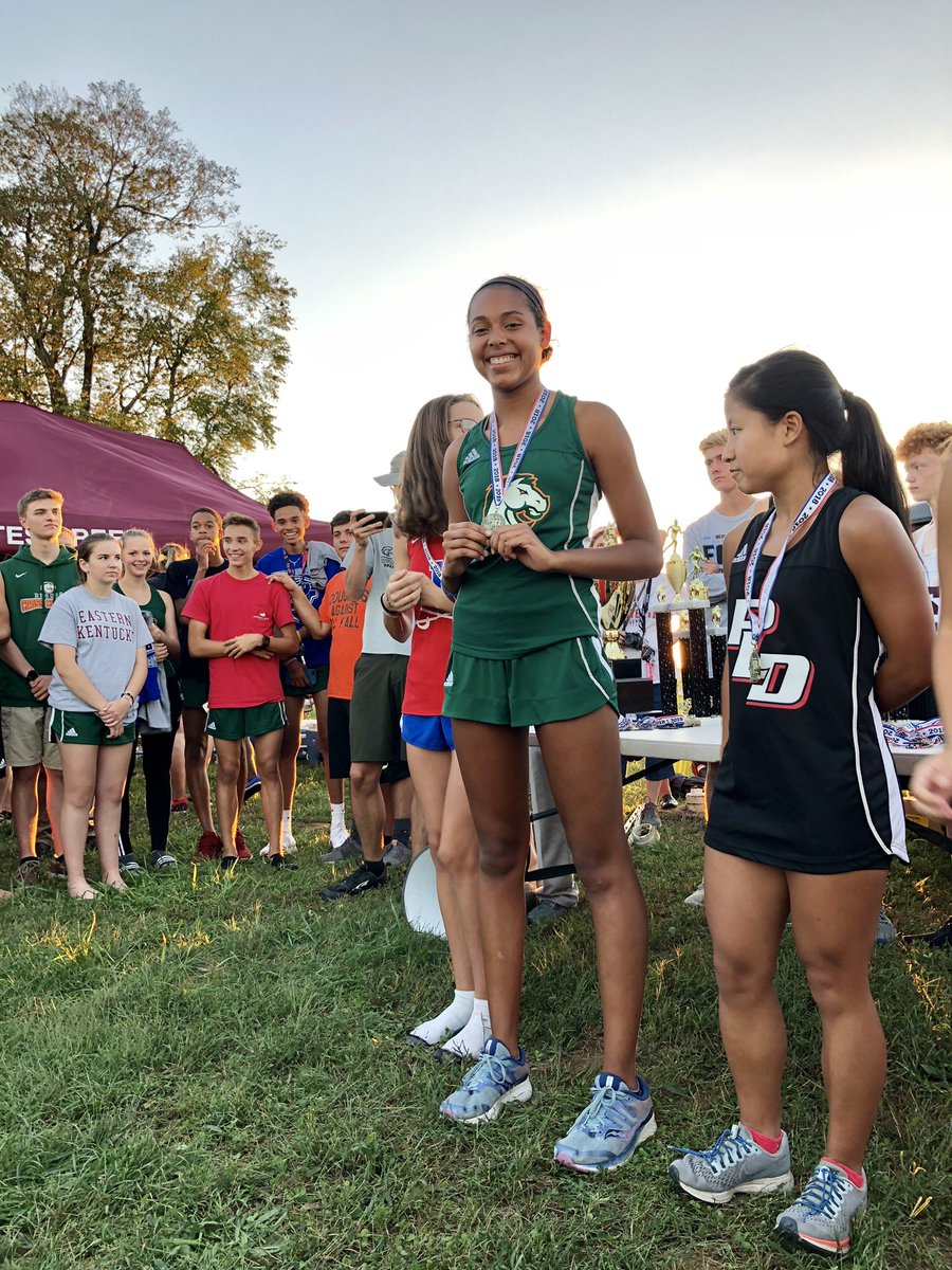 FDHS_XCountry's tweet photo. Girls had an AWESOME showing at Fayette County Champs this year! 3rd place with a lot of awesome races!! Gracie- 3rd, Jillian-7th, a huge run for Naomi-16th and Camryn-22nd sneaking into the top 25! https://t.co/CgitpehGHg